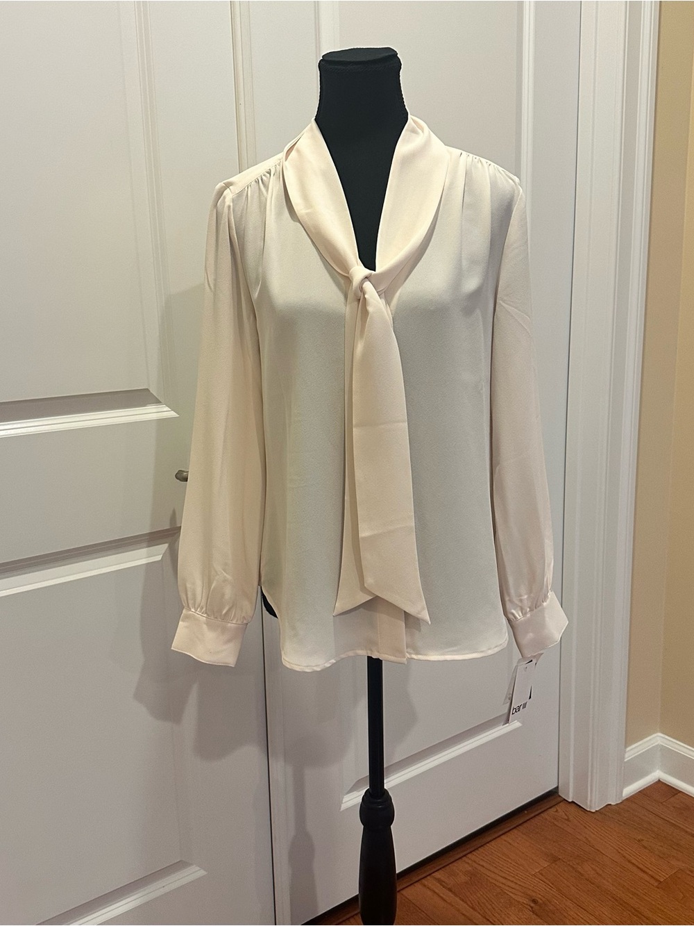 Bar III Cream Tie-Neck Long-Sleeve Blouse